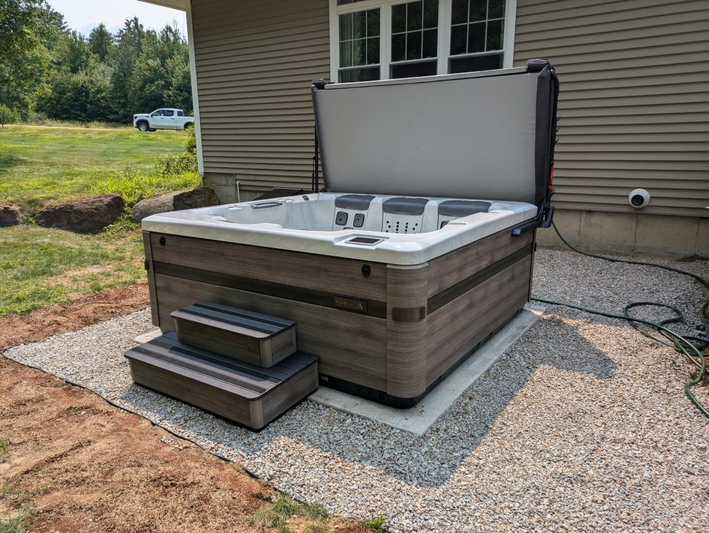 Private Hot Tub Oasis Nestled Among the Trees 2
